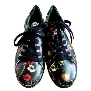 Schultz Black Leather Laceup with flowers